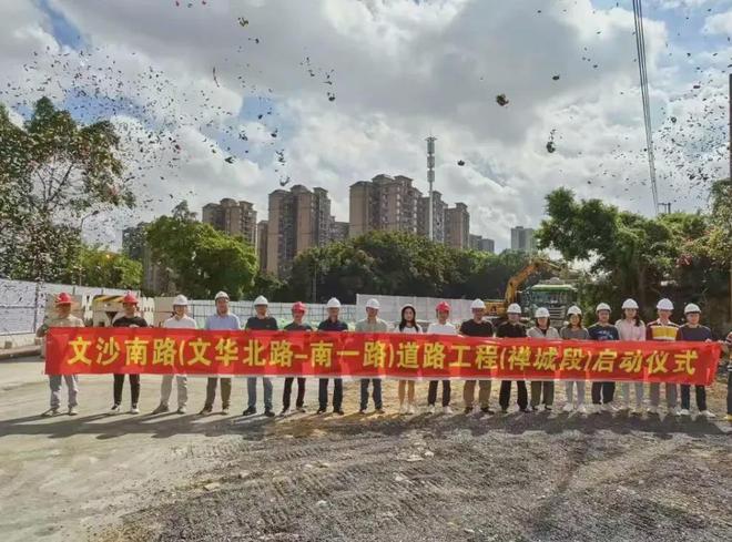 桂芯“超配”产品总价150万起！k8凯发入口首日登记已破百！禅(图33)